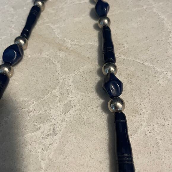 vintage cobalt blue and silver beaded necklace screw on back statement piece - Picture 11 of 12